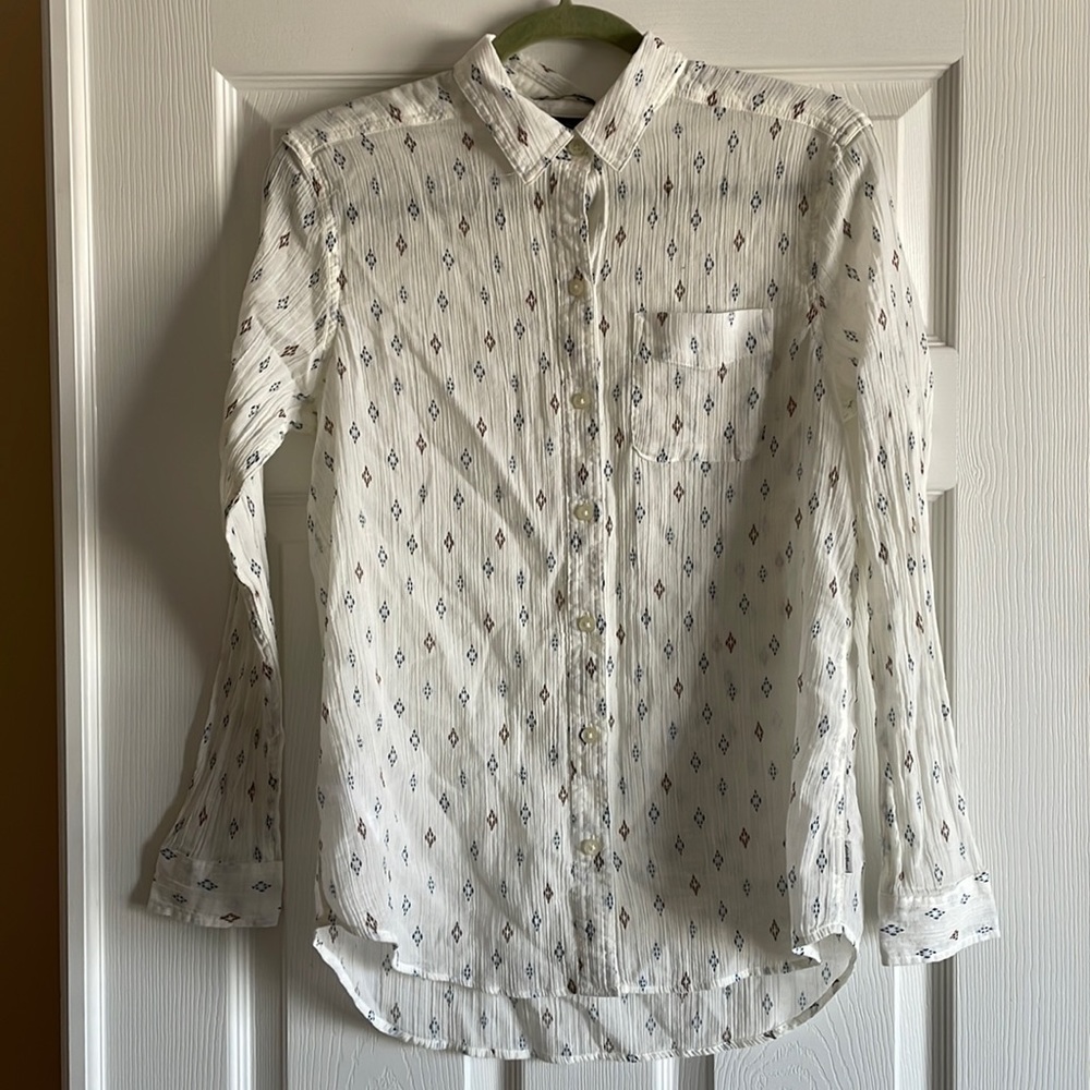 Eddie Bauer Sheer Button Down with Blue and Red Diamond Pattern